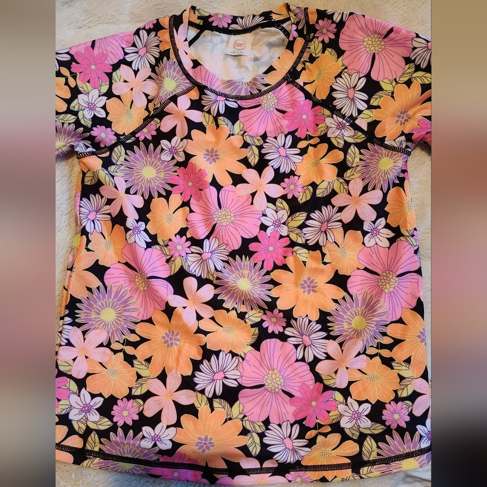 Wonder Nation Black Floral Short-Sleeve Rashguard